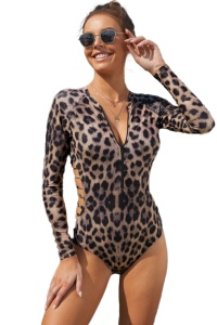 Costum de baie intreg, maneca lunga, inchidere cu fermoar, maro, slip brazilian, decupaj lateral, imprimeu animal print
