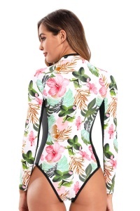 Costum de baie intreg, maneca lunga, inchidere cu fermoar, slip brazilian, imprimeu alb cu roz RO - Img 2