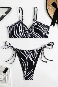 Costum de baie, set 2 piese, model deosebit, vesel, sutien tip bustiera si chilot decupaj clasic croi ingust, tematica summer dream alb cu negru - Img 4