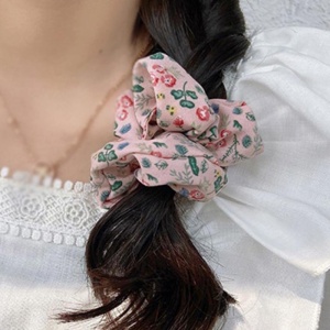 Elastic pentru par, roz cu imprimeu floral - Img 3