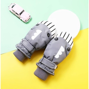 Manusi pentru copii, model cu un singur deget, manseta elastica si prindere reglabila, waterproof, imprimeu haios cu rechin prietenos, tematica let’s play outside, marime 5 – 12 ani, gri - Img 2