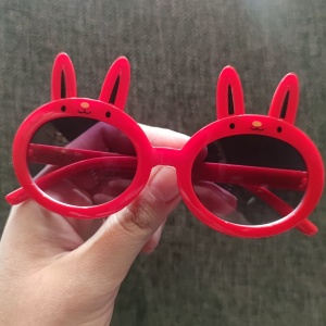 Ochelari de soare pentru copii, unisex, model iepuras, marime universala, rosii - Img 3