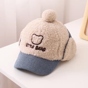 Sapca pentru copii, model cu pom pom, prindere reglabila cu scai in doua moduri, urechiuse amuzante, tematica little bear, 2 - 6 ani, albastra - Img 3
