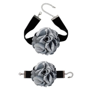 Set 2 piese, choker si bratara asortata, model cu floare eleganta, tematica fashion party, gri