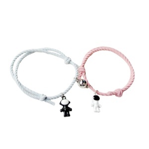 Set bratari cuplu cu magnet, tip sfoara, pandantiv cosmonaut, unisex