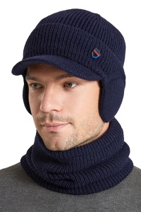 Set doua piese, caciula de barbati tip sapca moale cu cozoroc si protectie urechi, fular asortat, captuseala pufoasa, model office style, tematica I wanna be confortable, marime universala, albastru navy