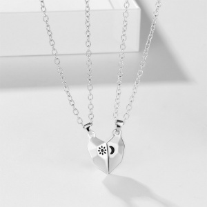 Set lant cuplu cu pandantiv inimioara magnet, model soare si luna, unisex, argintiu - Img 2