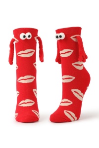 Sosete haioase, model vesel accesorizat cu manute cu magnet si ochisori, imprimeu buze senzuale, tematica let's be friends, unisex, marime 36-42, rosii