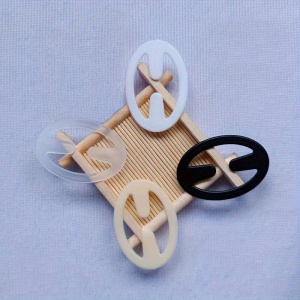 Accesorii sutien, set 4 piese, tip cleme pentru ajustarea bretelelor, model clasic rotund, tematica be free, multicolor - Img 3