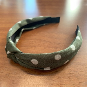 Bentita pentru par, model nod de cravata, verde cu buline albe, marime standard - Img 4