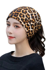 Caciula dama, model bandana multifunctionala dubla, decupata pe ambele parti, tematica feel cool, marime universala, maro