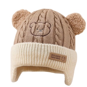 Caciula pentru copii, prelungire pentru urechiuse, imprimeu ursulet, model cute, tematica happy little bear, 6 luni – 3 ani, maro
