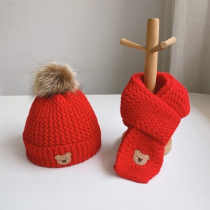 Caciula pentru copii, set doua piese, model moale si calduros cu pom pom si fular asortat, tematica I’m a baby bear, 1 – 5 ani, rosie - Img 3