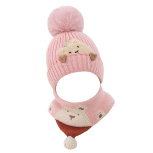Caciula pentru copii, set doua piese, model pom pom cu ursulet curios, fular asortat tip guler, tematica I’m a friendly little bear, 12 luni – 2 ani, roz