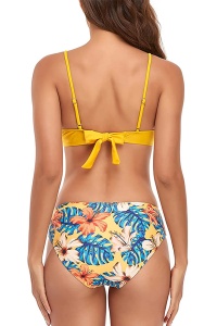 Costum de baie dama, 3 piese, model floral, sutien cu accesoriu metalic, chilot clasic si cover up cu maneci lungi galben - Img 2