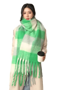Fular dama, model gros si calduros, moale la atingere, tematica fashion winter, marime universala, verde inchis