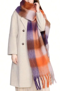 Fular dama, model gros si calduros, moale la atingere, tematica fashion winter, marime universala, mov multicolor - Img 4