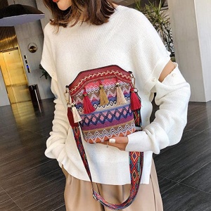 Geanta dama, ciucurei si broderie, model crossbody, piele sintetica, rosu inchis - Img 2