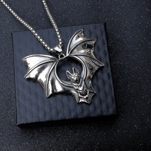 Lant unisex, cu pandantiv liliac, model gothic, tematica night creature, argintiu - Img 2
