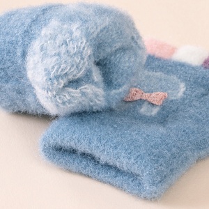 Manusi copii, model cu degetele dezgolite colorate, imprimeu iepuras cu fundita, tematica fashion winter, unisex, marime 1 – 3 ani, albastre - Img 3