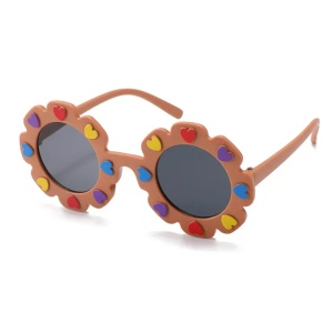 Ochelari de soare pentru copii, model pentru fetite, design floare cu petale in forma de inimioare, marime universala, maro