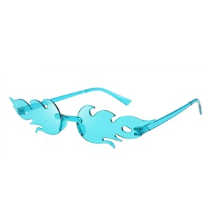 Ochelari de soare pentru femei, model cu flacara, tematica sexy and hot, marime universala, albastru deschis