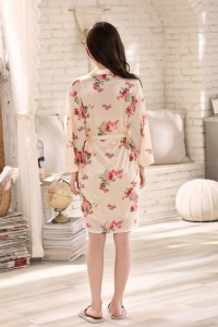 Pijama dama, set 2 piese, rochie scurta si halat asortat, model cu imprimeu floral sexy, tematica flower lady, bej - Img 2