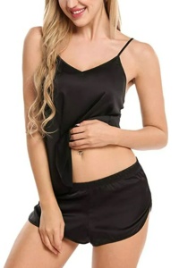Pijama sexy dama, set 2 piese, top cu bretele si pantaloni scurti, model chic casual, negru