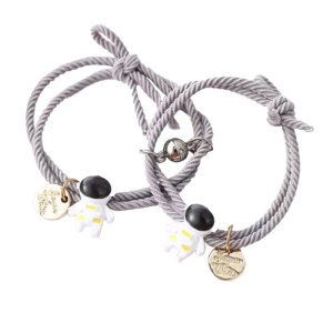 Set bratari cu magnet, tip sfoara, model astronaut, accesoriu rotund auriu, unisex, gri