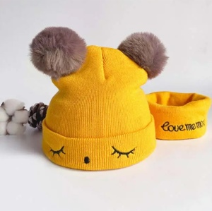 Set caciula iarna cu fular pentru copii, model cu urechi pom pom pufoase si sprancene, tematica love me more, marime universala, galben - Img 3