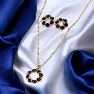 Set cercei si lantisor dama, model fashion delicat, tematica fancy style, negru - Img 3