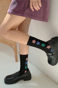 Sosete dama, model fashion si versatil cu flori, tematica I love spring, marime 38 – 42, negre - Img 2