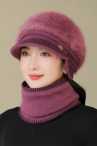Caciula dama, set doua piese, model cu fular tip guler asortate, captuseala calduroasa, tematica cozy winter, marime universala, roz - Img 3