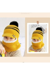 Caciula pentru copii, tip cagula, model cu cozoroc si pompom, accesoriu cute, tematica mica vedeta, 3 - 9, galbena - Img 4