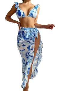 Costum de baie dama, 3 piese, model sexy cu imprimeu floral, sutien cupe triunghiulare si volanase la bretele, chilot decupaj clasic croi ingust si cover up tip fusta asortata, tematica sky is the limit albastru