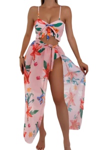 Costum de baie dama, 3 piese, model vesel cu imprimeu floral, top tip bustiera, chilot talie inalta si cover up tip fusta asortata, tematica I love flowers multicolor