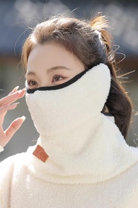 Fular dama, tip guler inalt cu masca si protectie pentru urechi, calduros si moale, tematica winter sport life, marime universala, bej - Img 2