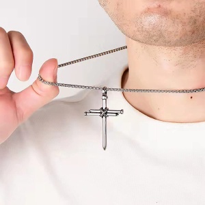Lant cu pandantiv cruce, model cross, argintiu, unisex - Img 3