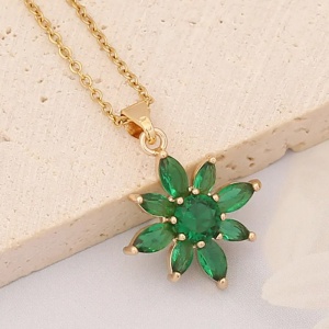 Lant dama, pandantiv stea eleganta, model delicat, tematica fancy stars, verde - Img 2