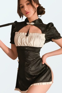 Lenjerie sexy, set 2 piese, rochie scurta cu despicatura pe parti si chilot decupaj tanga, model jucaus, tematica senzual style, negru