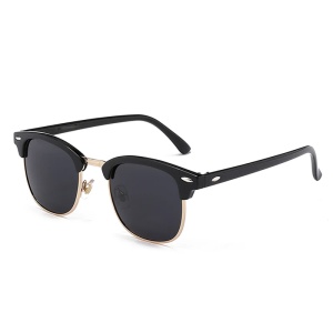 Ochelari de soare pentru barbati, model elegant masculin, tematica fashion hot summer, marime universala, negri