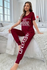 Pijama dama, set 2 piese, bluza cu maneca scurta si pantaloni lungi, model lejer si deosebit cu imprimeu tip text, tematica hello weekend, visiniu - Img 3