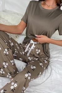 Pijama dama, set 2 piese, bluza cu maneca scurta si pantaloni lungi, model deosebit cu imprimeu floral, tematica flower lady, maro - Img 4