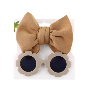 Set ochelari de soare pentru fetite, model rotund tip floare, accesorizat cu funda supradimensionata asortata, tematica fancy summer, marime universala, maro - Img 2