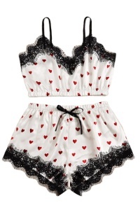 Set pijama, haine de stat in casa sexy, 2 piese, cu dantela, bustiera si chilot alb cu inimioare rosii, marimea XXL