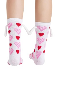 Sosete haioase, model vesel accesorizat cu manute cu magnet si ochisori, imprimeu cu inimioare, tematica crazy couple love, unisex, marime 36-42, albe - Img 3