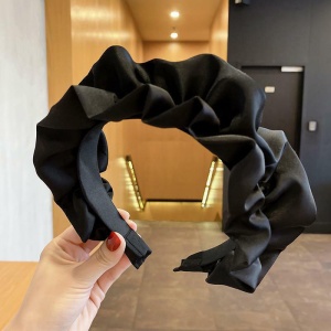 Bentita pentru par, model cu volanas chic waves, marime universala, neagra - Img 2
