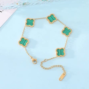 Bratara dama, model norocos, trifoi cu 4 foi, aurie, reglabila, cu accesorii verzi - Img 4