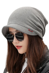 Caciula dama, model bandana cu despicatura la ambele capete si mini cozoroc curbat, captuseala fina, tematica cool women urban style, marime universala, gri