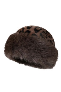 Caciula dama, model voluminos indraznet, imprimeu animal print, tematica cozy and warm, marime universala, maro - Img 2